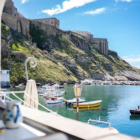 Casa Cinzia In Marina Di Corricella Villa Procida Bagian luar foto
