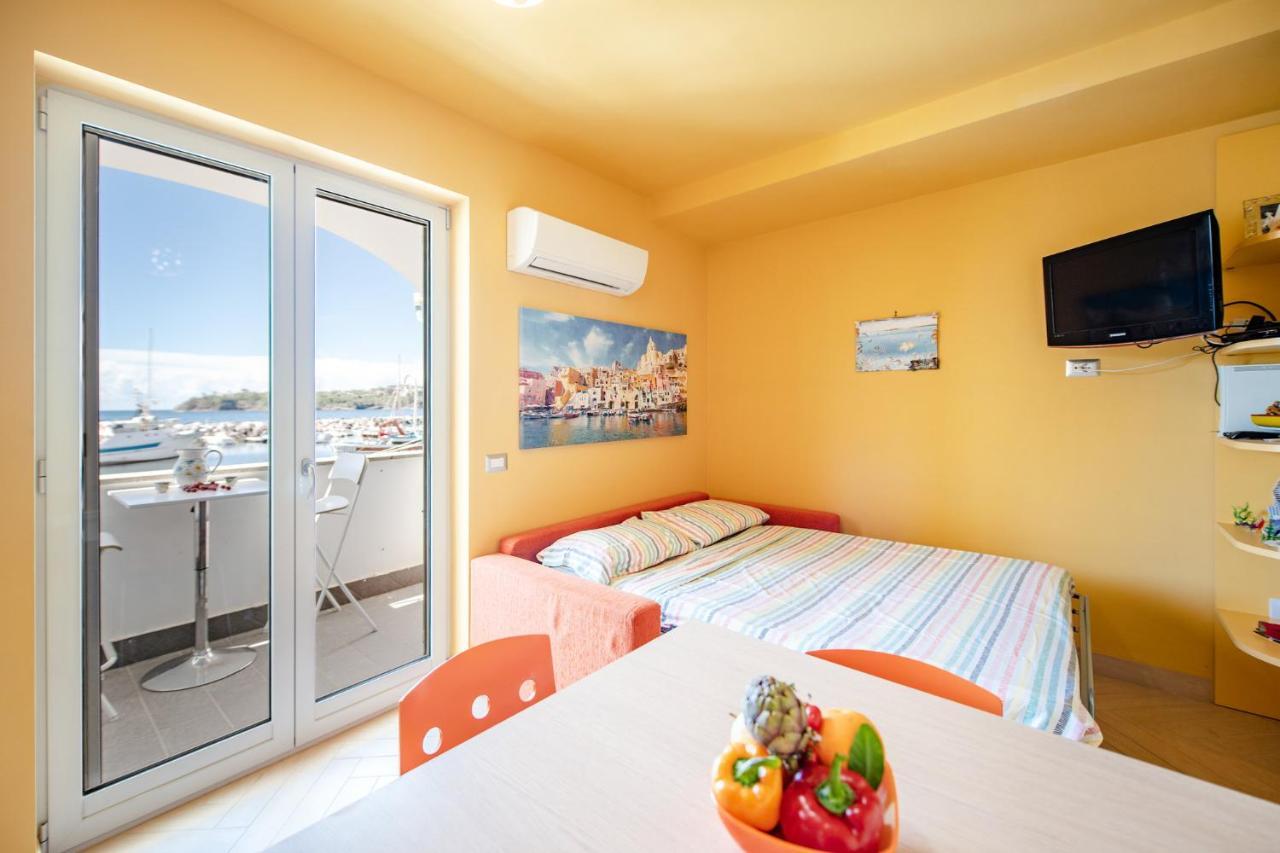 Casa Cinzia In Marina Di Corricella Villa Procida Bagian luar foto