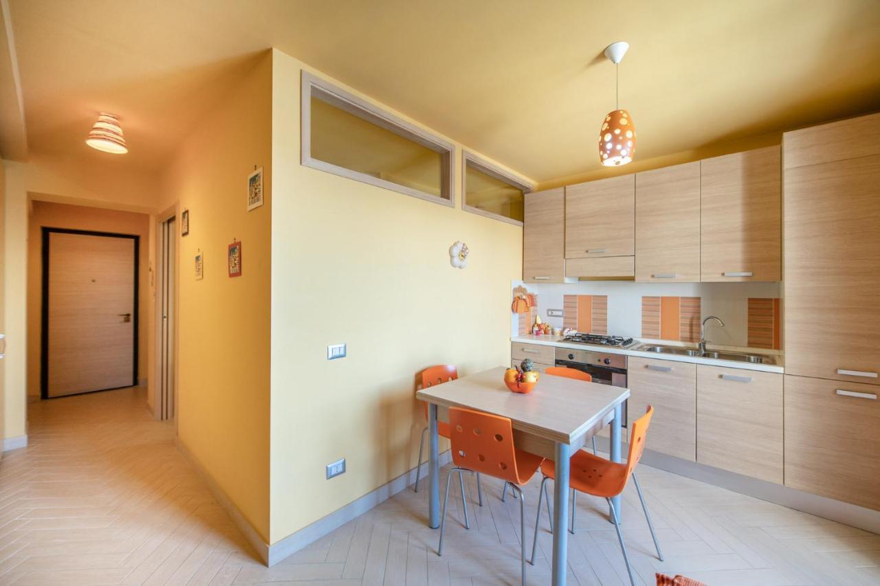 Casa Cinzia In Marina Di Corricella Villa Procida Bagian luar foto